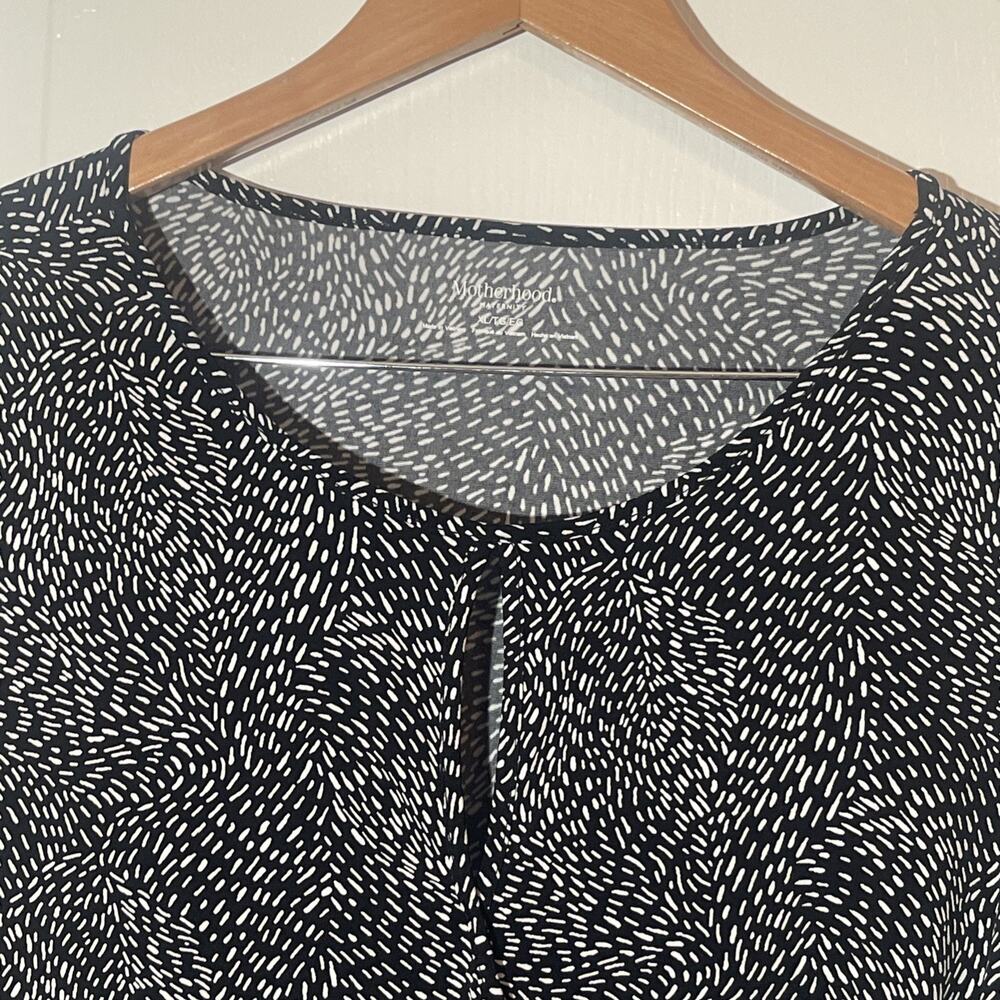 Motherhood Maternity Women’s XL Black White Long Sleeve Ruched Keyhole Top. - Picture 3 of 15